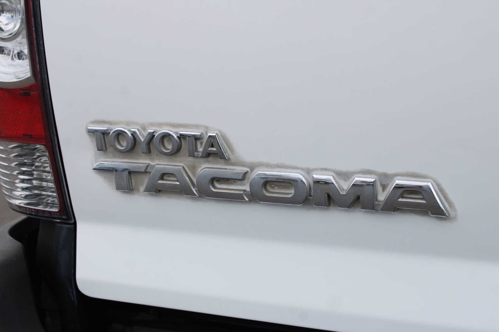 2011 Toyota Tacoma 2WD Reg I4 MT